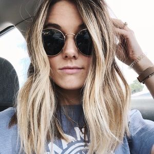 Meet your Posher, Taylor